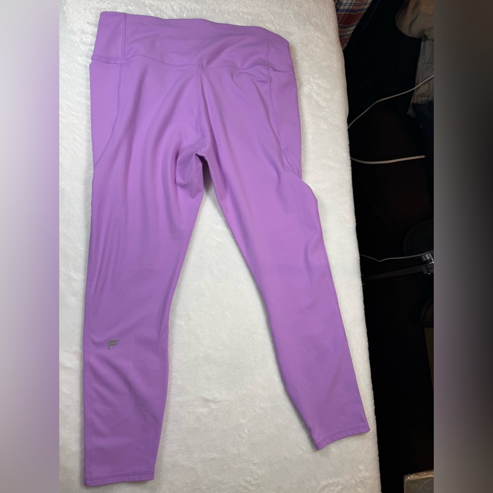 Fabletics PureLuxe Lavender Activewear - Picture 7 of 8